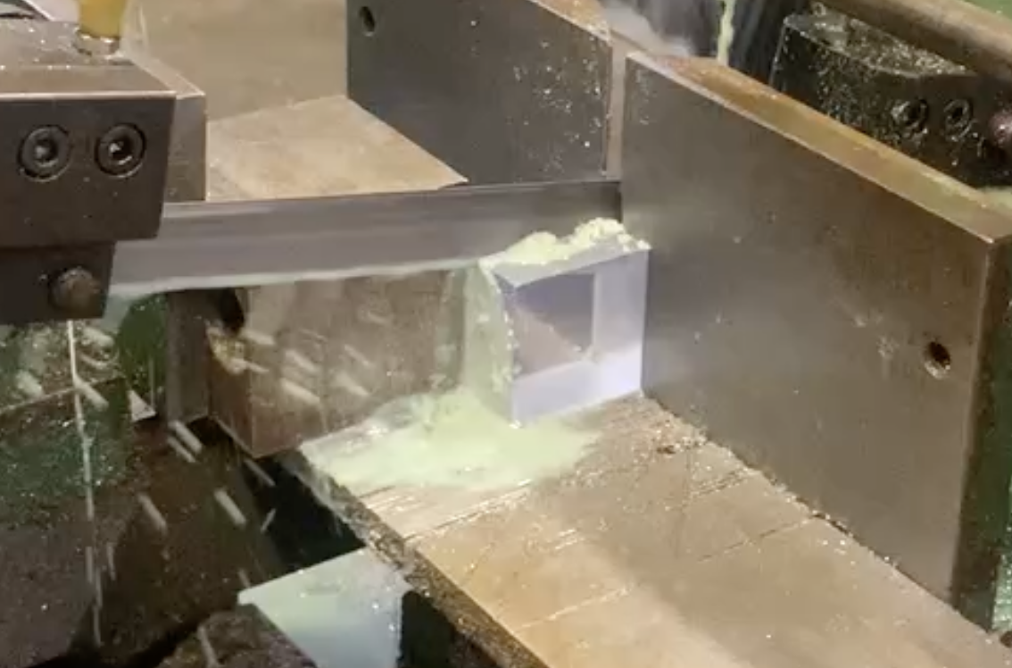 Cutting the plastic scintillator to size